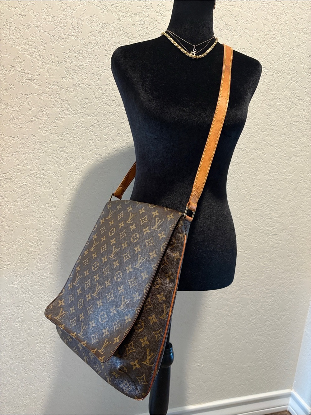 Louis Vuitton Musette Salsa GM Crossbody Shoulder Bag
